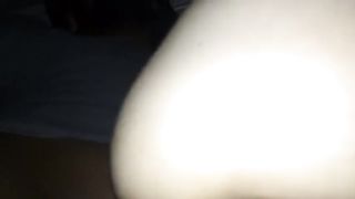 Gran polla de ébano negro se lubrica en el culo de mi esposa