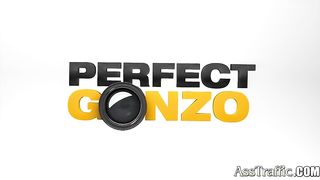 Húngaro lame un gran polla operador, sacó del culo ucraniano