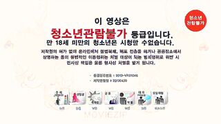 Henpecked jodidamente hermosa mujer coreana