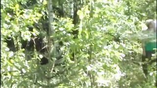 La caminata de los hongos terminó con una follada entre yerno y suegra