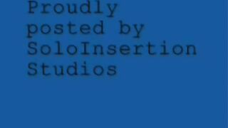 Hijo espía a mamá masturbándose el coño