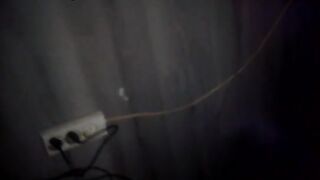 Los removedores van con un miembro desnudo para conocer a la mamá dormida