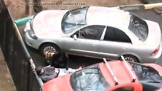 Los vecinos se asoman como los amantes de los rusos borrachos follan en la calle