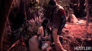 El Dr. Grace salta al miembro asistente en la parodia del X / F "Avatar"