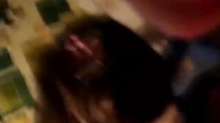 Farmacéutico ruso le dio a Dick ninfómana para mamada y la folló