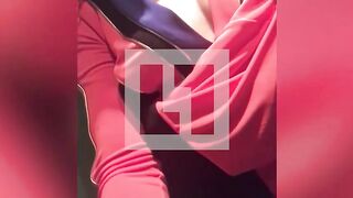 Olga Buzova se estremeció el vestido y mostró el coño.