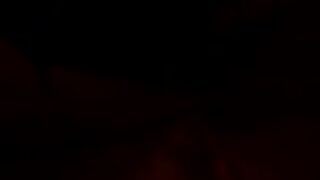 Tres budas eliminaron la puta joven rusa para gangbangs con doble penetración.