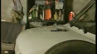 Porno retro con follada anal y doble penetración.