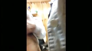 El carpintero cambia su esposa, jodido cáncer de amante en el garaje.