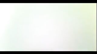 Mommka ruso le permitió a su esposo follarla, mientras que el hijo de Sasha duerme