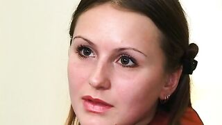 Alyona ucraniana desnuda (Caroline) llorando al casting Woodman