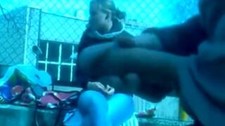 Masturbándose en la tienda frente al dependiente y en la calle