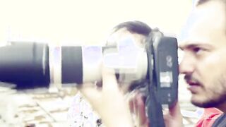 La actriz desnuda Natalya Rudova recibe un disparo para la portada de la revista Maxim