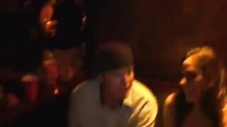 Partido de la perra caliente en esperma