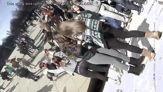 Amigo dispara en secreto un culo jugoso en la calle en Losinai